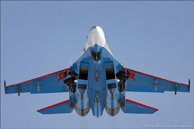 Russian fighters at the Kubinka air base Cazas rusos en la base aérea de Kubinka