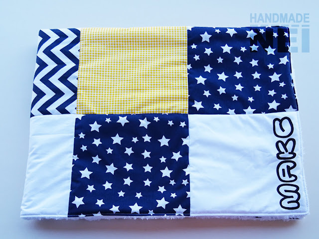 Handmade Nel: Пачуърк одеяло с полар за бебе "Тъмно синьо, бяло и жълто"