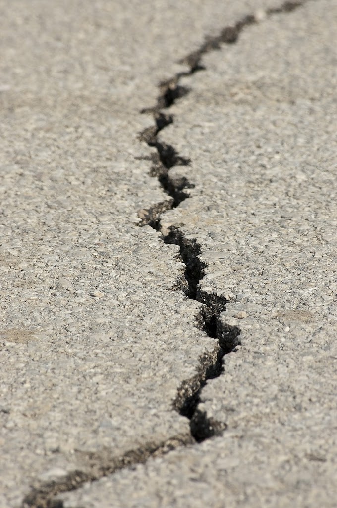 Son Dakika: Erzurum'da 4.6 büyüklüğünde deprem meydana geldi ! Çevrede bulunan illerde hissedildi.