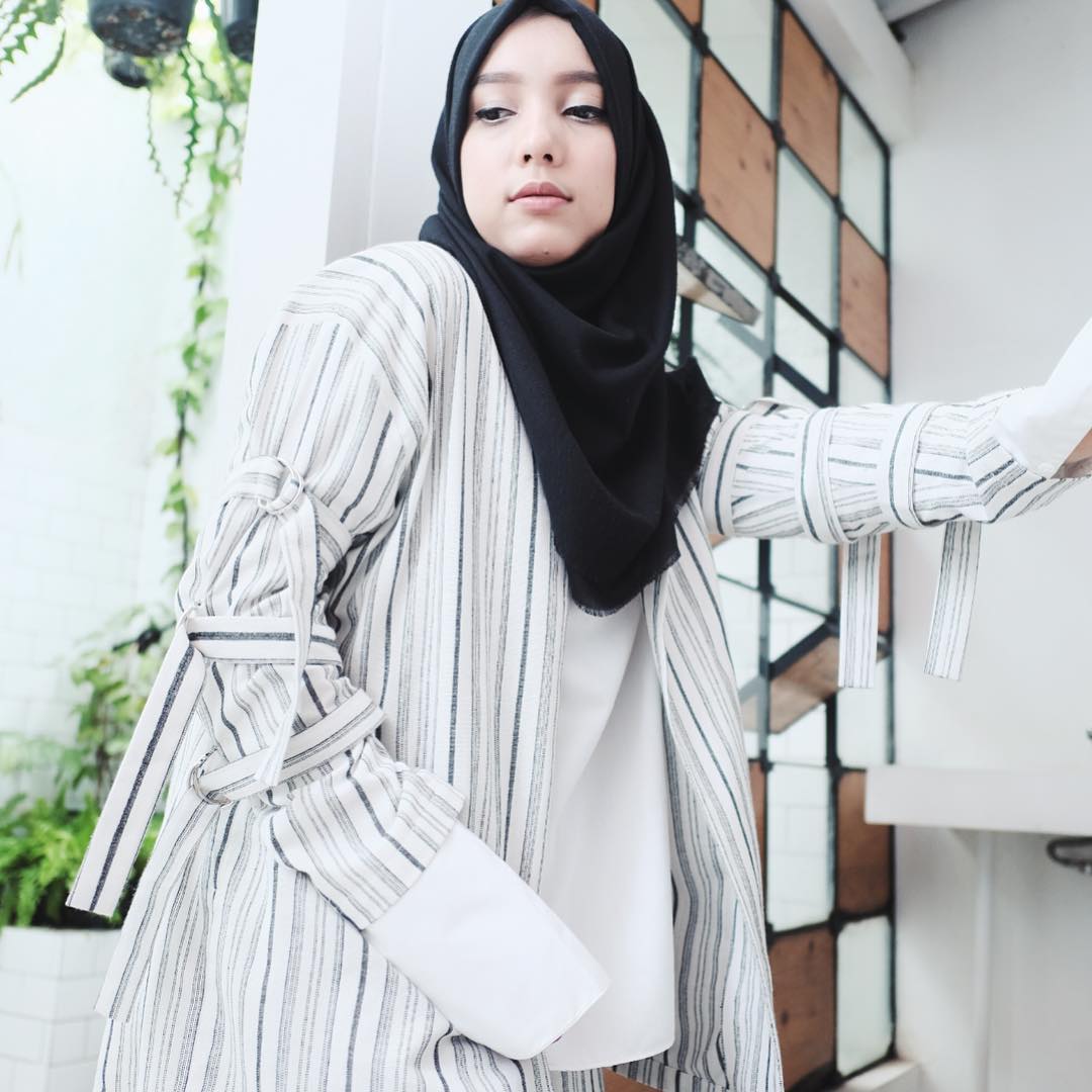 13 Fashion Designer Berhijab Indonesia Yang Punya Reputasi Gemilang