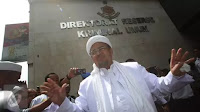 Jalan Panjang Pengajuan Red Notice Rizieq Shihab