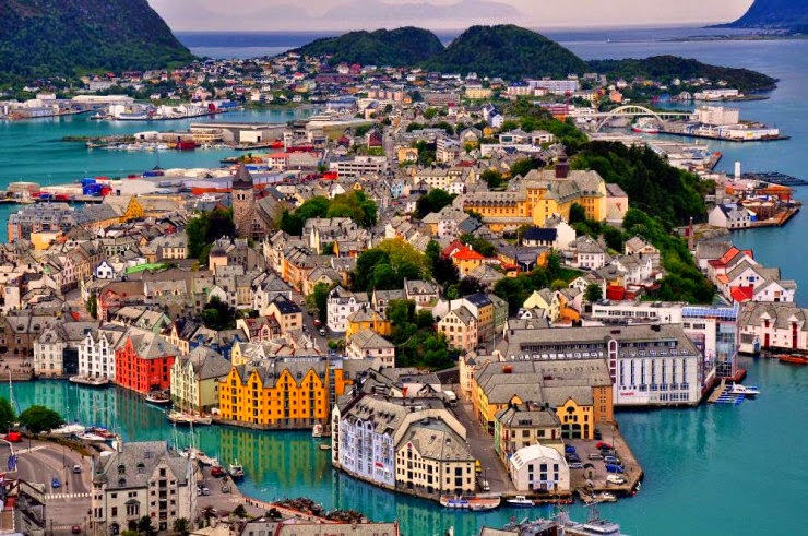 19. Alesund, Norway - 30 Best and Most Breathtaking Cityscapes