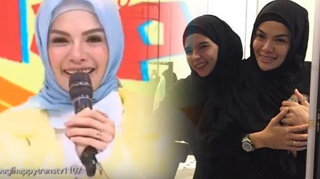 <img src="#Nikita Mirzani's.jpg" alt="Photo of the Day;#Nikita Mirzani's Model Latest Appearance in Modern Hijab Clothing ">