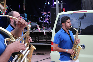 Comienzo de las fiestas de El Regato