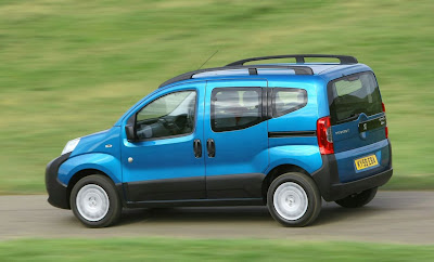 2010 Peugeot Bipper Tepee - Rear Side