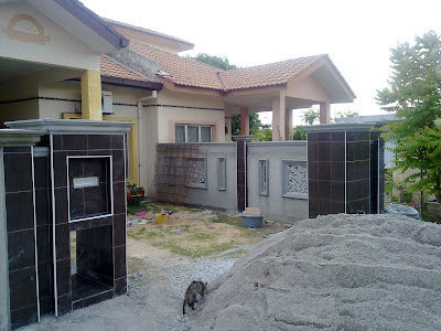 Bentuk Rumah on Salah Satu Reka Bentuk Tembok Pagar Rumah Kediaman