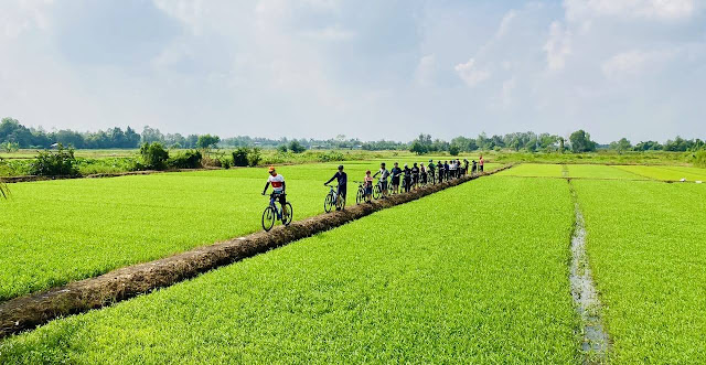 Bicycle Tour District 12, HCMC: Grasshopper Adventures