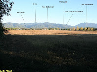 El Camp d'Aviació i el Montseny al fons. Autor: Carlos Albacete