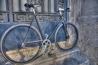 Sepeda Fixie Hitam Manis