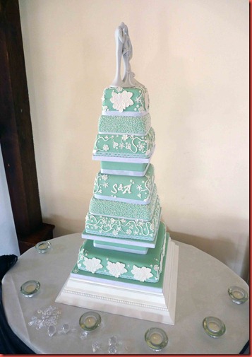 7tiertiffanyweddingcake Steph was very clear about the design she wanted 