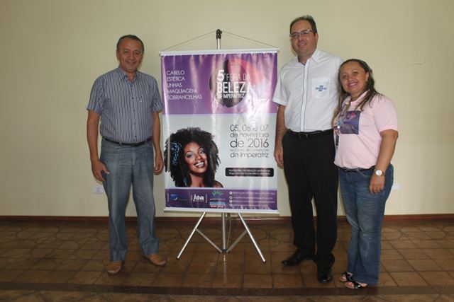 Francisco Almeida (diretor Feira da Beleza), Danilo Lisboa Borges (gerente Sebrae Imperatriz) e Aécia de Paulo (gestora Feira da Beleza)