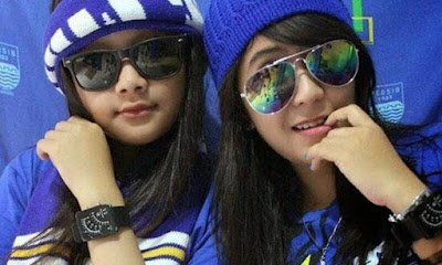 Maung Geulis - Bobotoh Cantik Persib Bandung