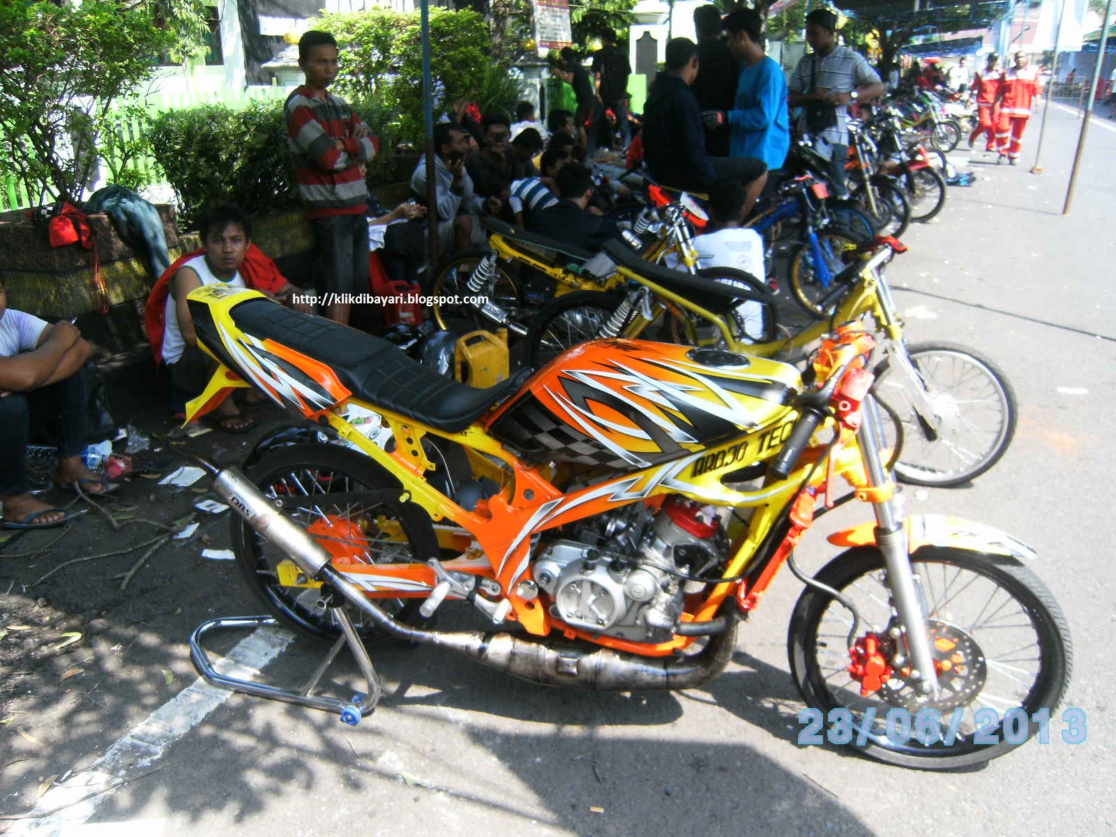 Paddock Drag Bike 2013 wonosari Jogja Klik Di Bayari