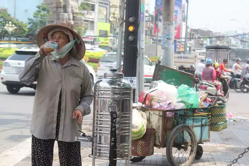 Sài Gòn đẹp từ những nét rất nhỏ, tự nhiên, bình dị mà sao đáng yêu...