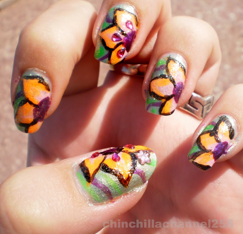 CookingChinchillas: Exotic flower Nail Design