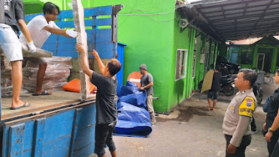 Polresta Malang Kota Lakukan Pengamanan Pendistribusian 9.808 Bilik Suara