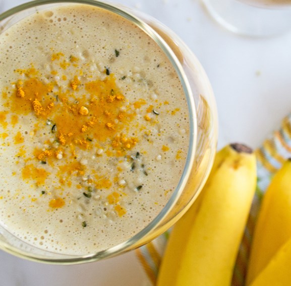 Turmeric Banana Smoothie with Ginger #healthydrink #drink