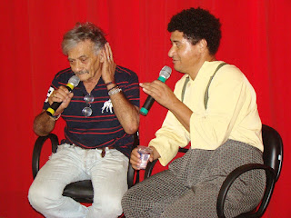 Foto 14: O poeta Vidocq Casas participa do bate-papo cultural