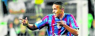 El-Arabi más cerca del Sevilla El-Arabi más cerca del Sevilla