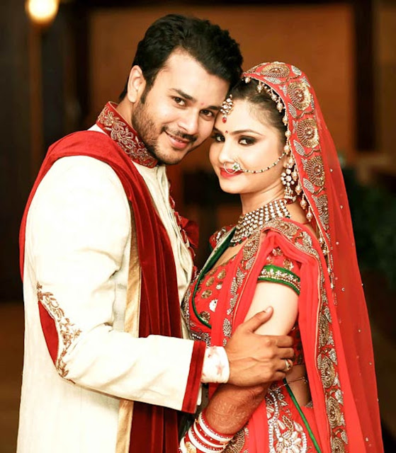 Jay Soni & Pooja Shah Couple Wallpaper Download