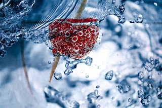 adding berries to your drinking water