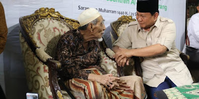 Kunjungi KH Maimun Zubair, Prabowo Meminta Restu