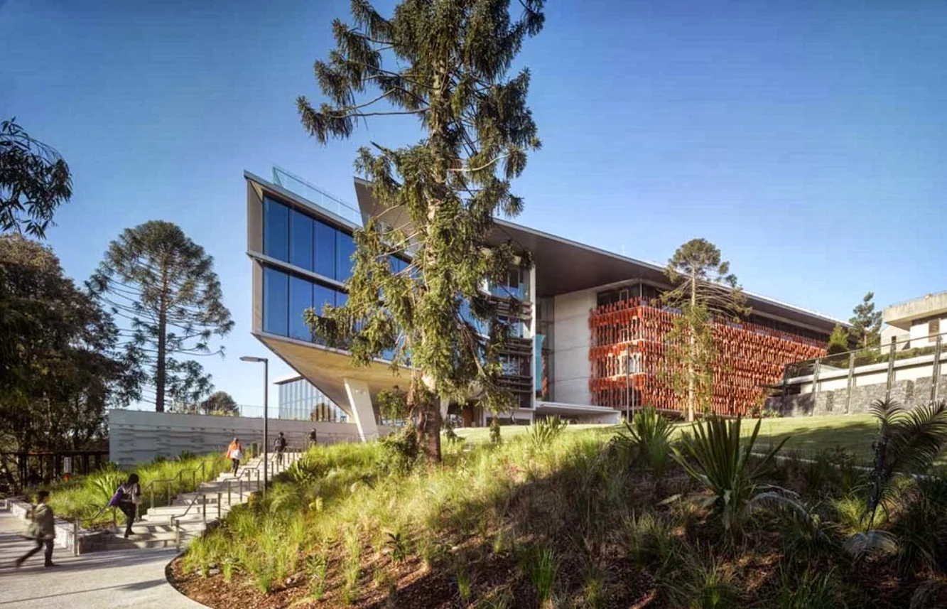 Advanced Engineering Building by Hassell and Richard Kirk