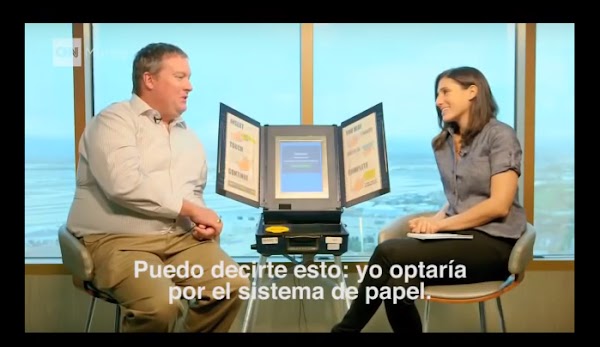 CNN mostró que una persona puede votar 400 veces en una máquina de voto electrónico CNN mostró que una persona puede votar 400 veces en una máquina de voto electrónico