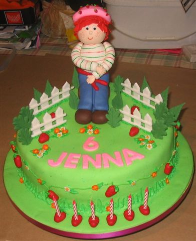 Strawberry Shortcake Birthday Cakes on Birthday Cake  Strawberry Shortcake Themed Cakes