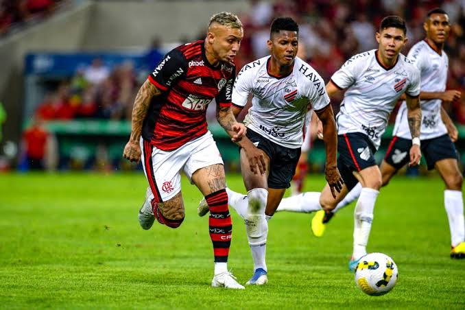 Flamengo e Athletico-PR disputam 5ª final brasileira da Libertadores