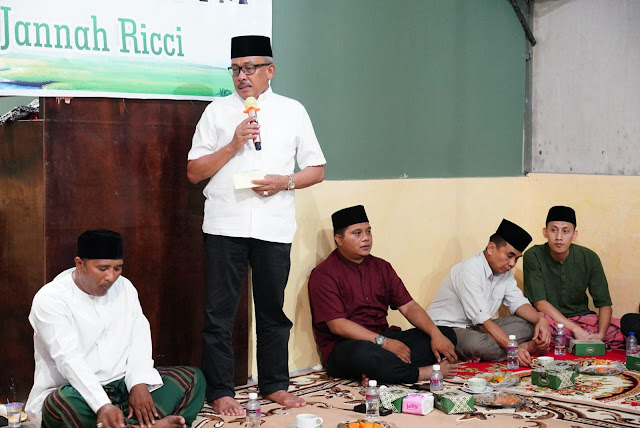 Sekda Jefridin bersama Tim Pemko Batam Safari Ramadhan di Masjid Nurul Jannah