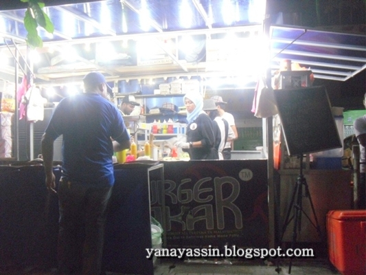 Burger Bakar Kaw Kaw Seksyen 2 Wangsa Maju  Yana Yassin