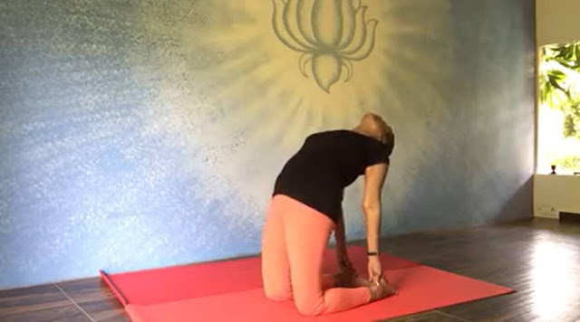 Keep thyroid problems away with these yoga
