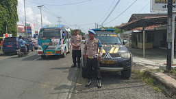 Bhabinkamtibmas Polsek Haurgeulis dan Babinsa Kompak Sambang Warga