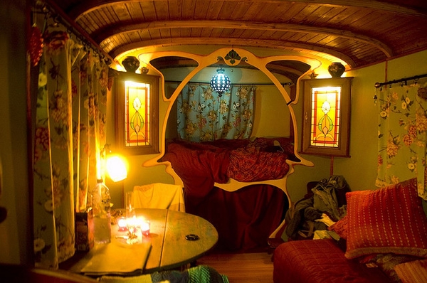 Liz Blair's art and fashion: Gypsy Caravan Wagon Interior Decorating