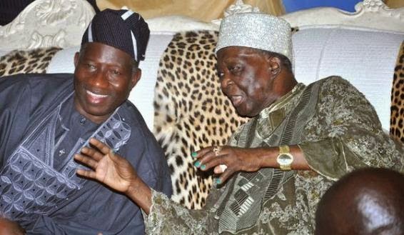The Oooni of Ife Oba Okunade Sijuade and goodluck jonathan