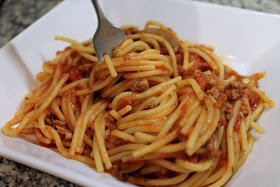 Spaghetti with Tomato-Turkey Ragu