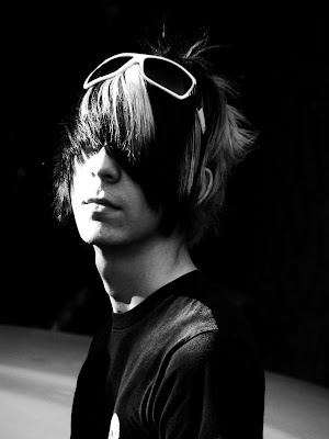 cool emo boys pictures. of Emo Boys hairstyles,