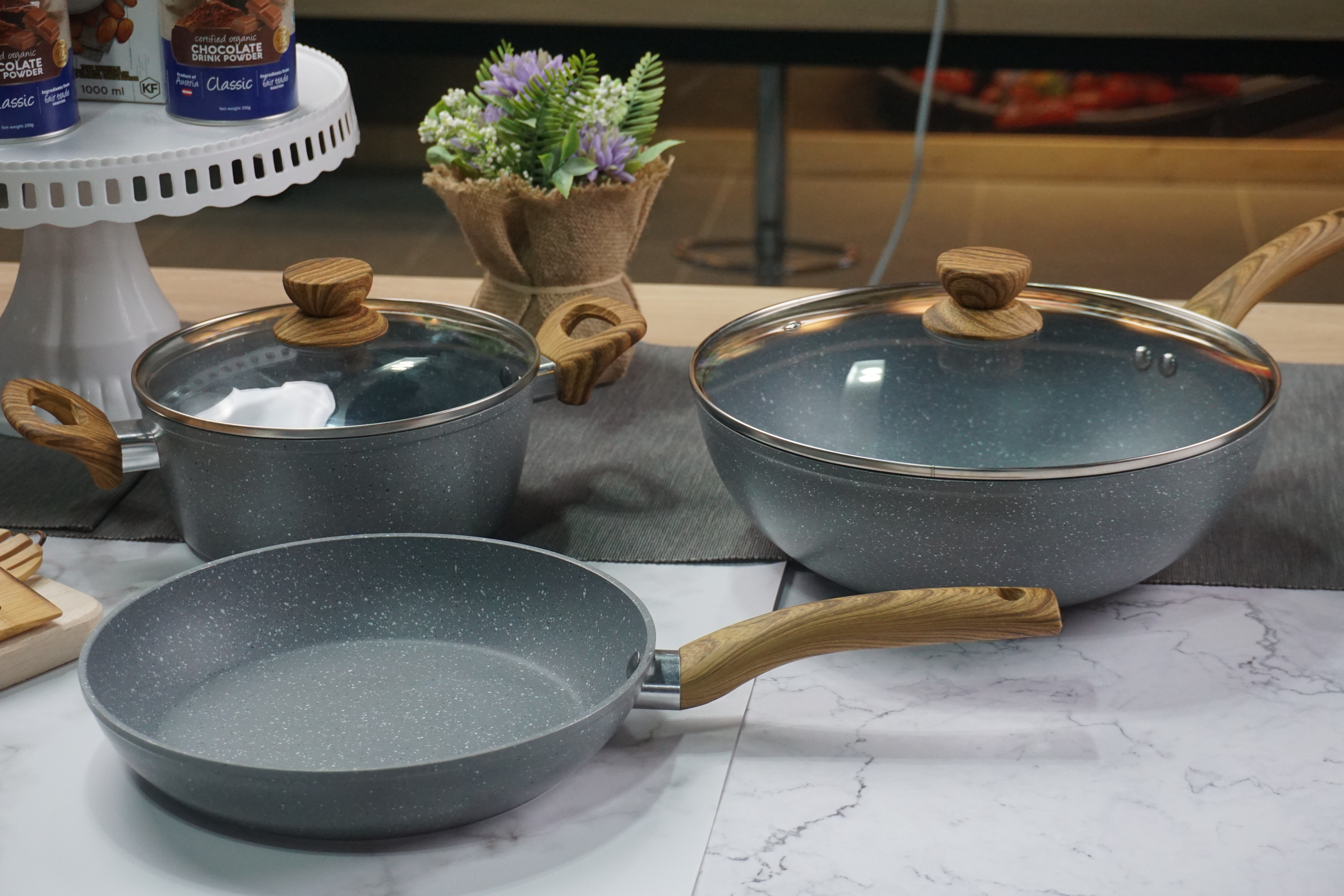 KELEBIHAN SET PERIUK MEMASAK LITTLE HOMES JO’S MARBLE