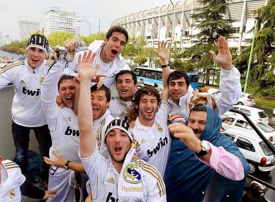 http://news-photosmycity.blogspot.com/2014/05/ceremony-joy-coronation-real-madrid-cup-champions-league-24-05-2014.html