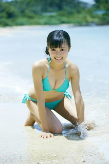 Ruriko Kojima Japanese Sexy Idol Sexy Blue Sky Swimsuit On The Beach 5