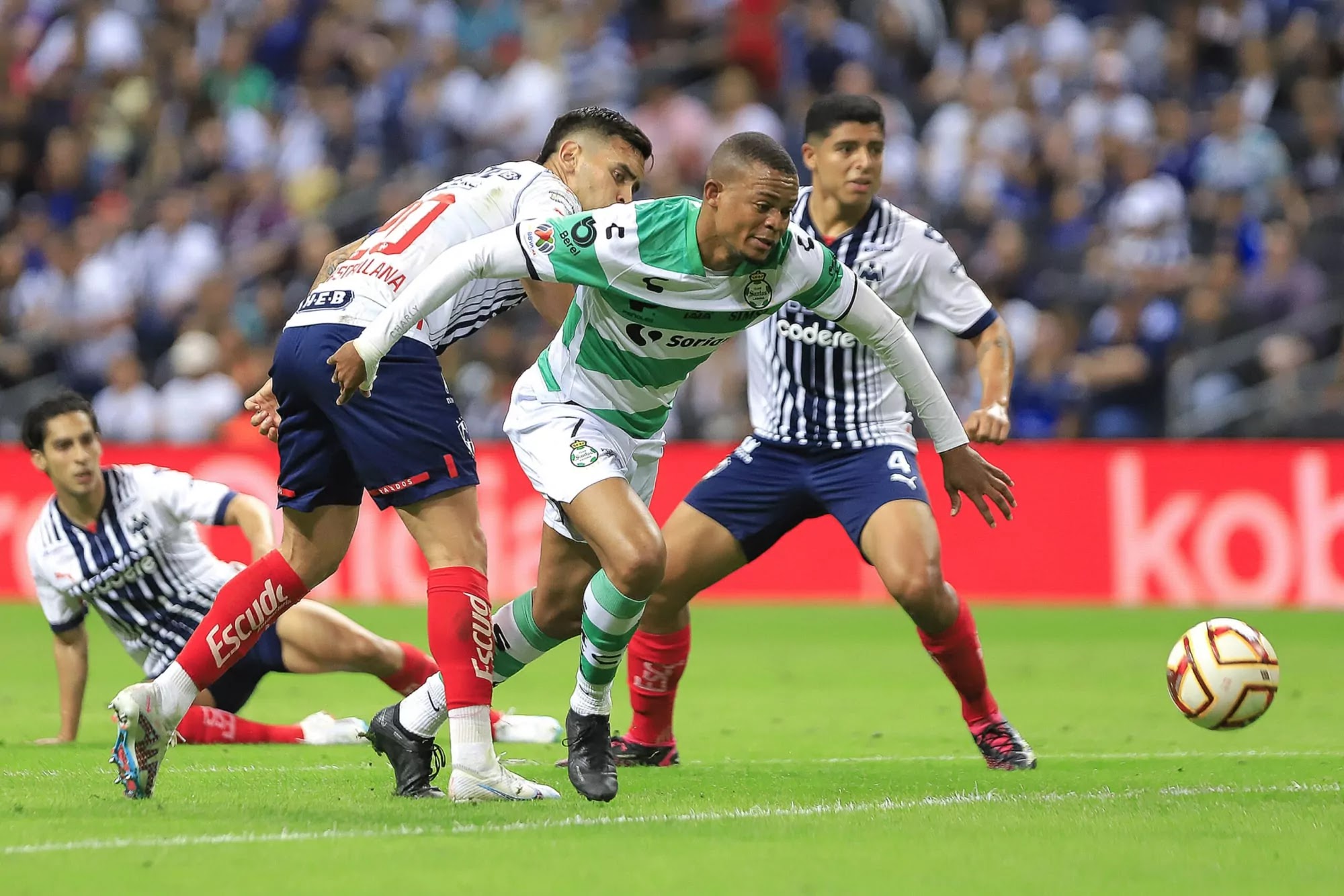 Santos Laguna vs. Monterrey A Highly Anticipated Clash in the Liga MX