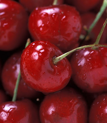 a bunch of bing cherries