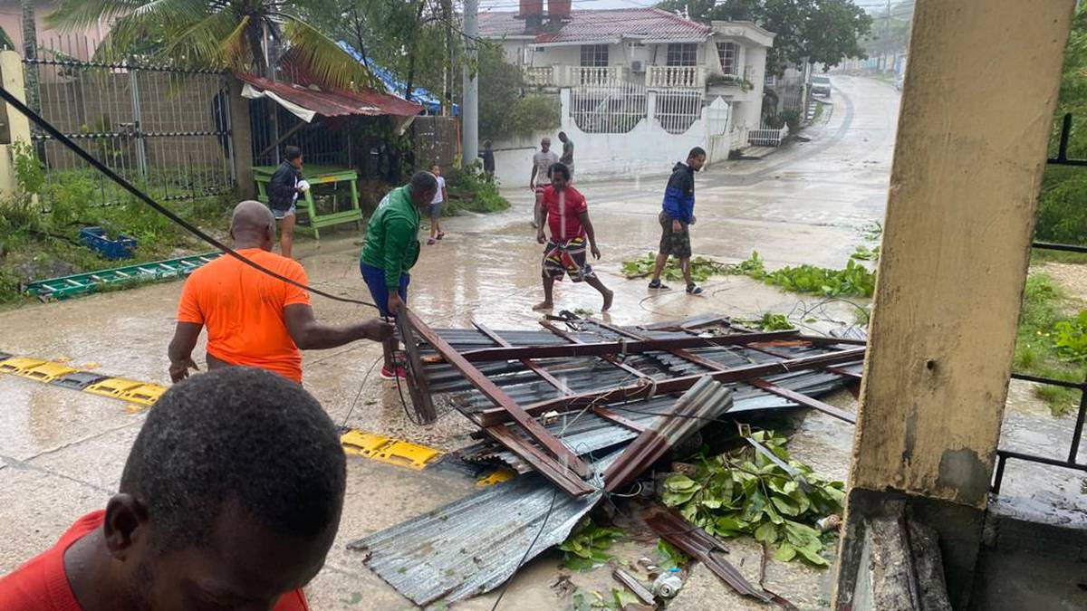 "Cifra oficial": 2 muertos y 3 desaparecidos. Devastación total en la isla de Providencia