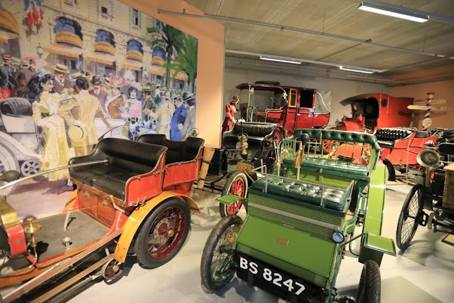 veterancars in Louwman museum, foto Jacques van den Bergh