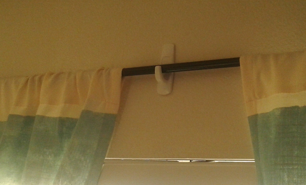 Hang Curtain Rods Without Drilling Holes 