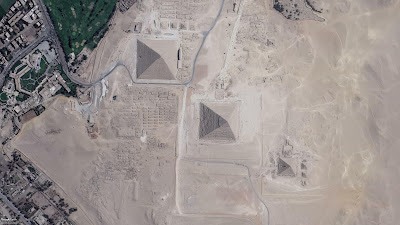 Les Pyramides d'Egypte près du Caire