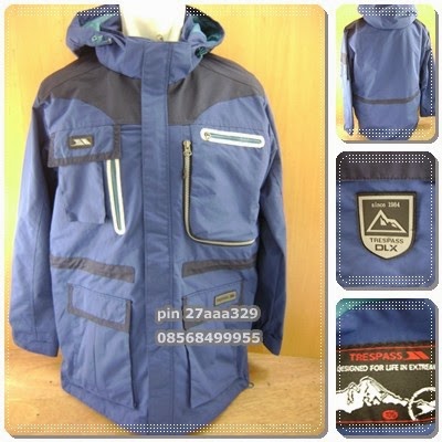 http://serbaoriginal.blogspot.com/2014/09/jacket-trespass-biru.html