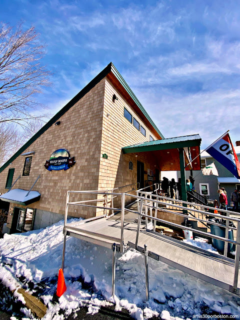 Tienda de la Granja de Sirope de Arce Hilltop Boilers en Maine