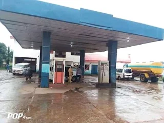 Anambra State Government Seals Petrol Station Selling Above Government's Approved Pump Price In Awka. 1